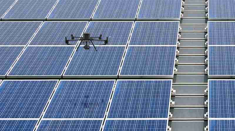 888.BY集团电子游戏以无人机搭配IR Sensor热显像技术进行全方面模块健检，，，，有效降低人力成本并提升发电量