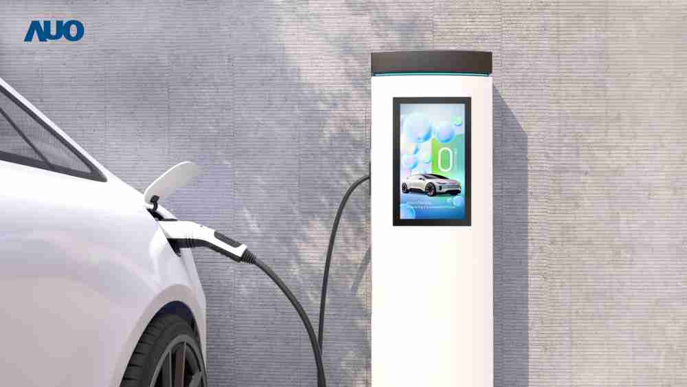 友達〝EVSE車用充電樁解決方案〞專為電動汽車充電樁設計，，，，具有高亮度、、、、克服戶外艱難環境的耐溫、、耐紫外線等特性，，，，並搭載散熱性及擴充性強的高效能工業電腦，，，可實現人機互動訴求，，，，如資訊顯示、、、、支付等應用